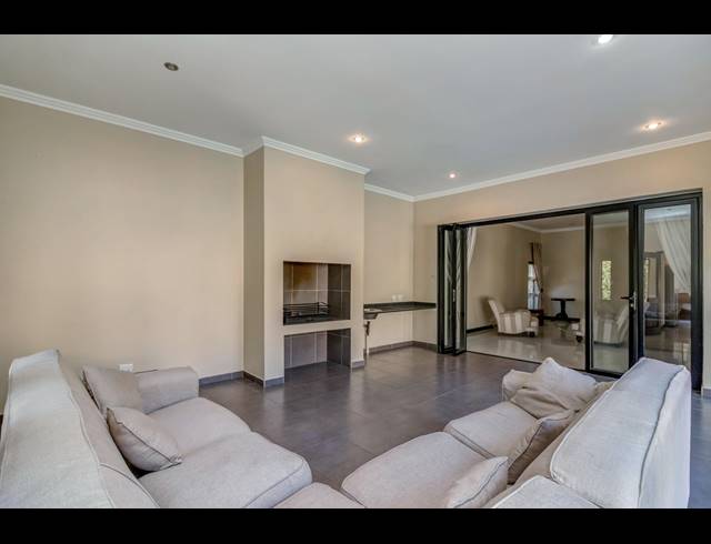 4 BEDROOM HOUSE FOR SALE IN DAINFERN VALLEY ESTATE